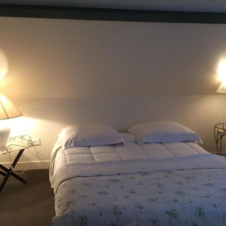 Bed and Breakfast Logis de la Paqueraie à Saint-Branchs Extérieur photo