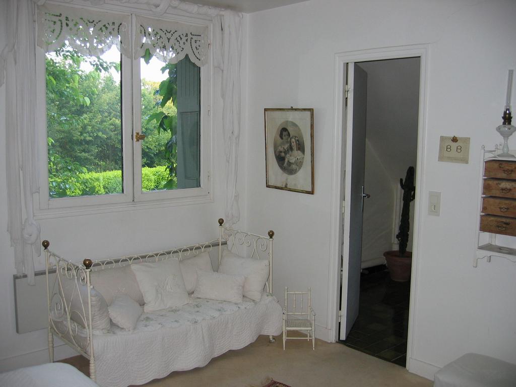 Bed and Breakfast Logis de la Paqueraie à Saint-Branchs Extérieur photo
