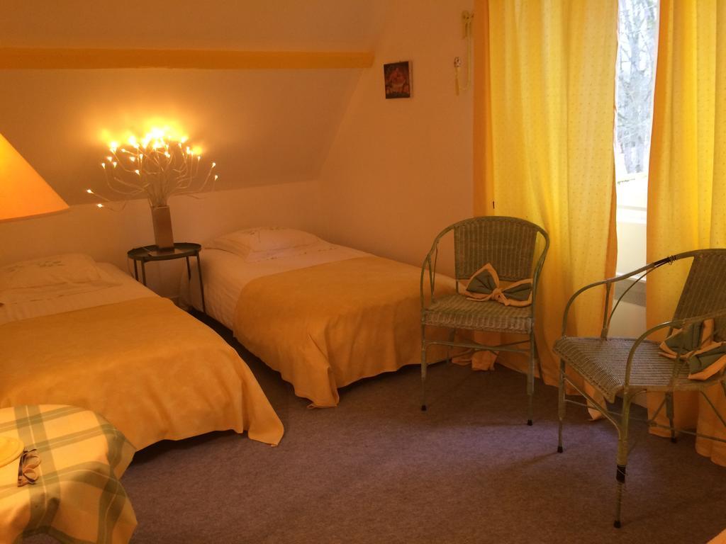 Bed and Breakfast Logis de la Paqueraie à Saint-Branchs Extérieur photo